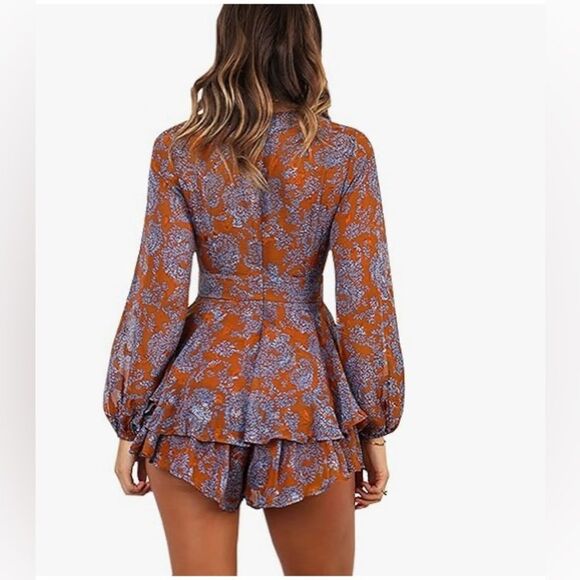 Unbranded women’s floral long sleeve rust colored romper NWOT - Picture 10 of 10